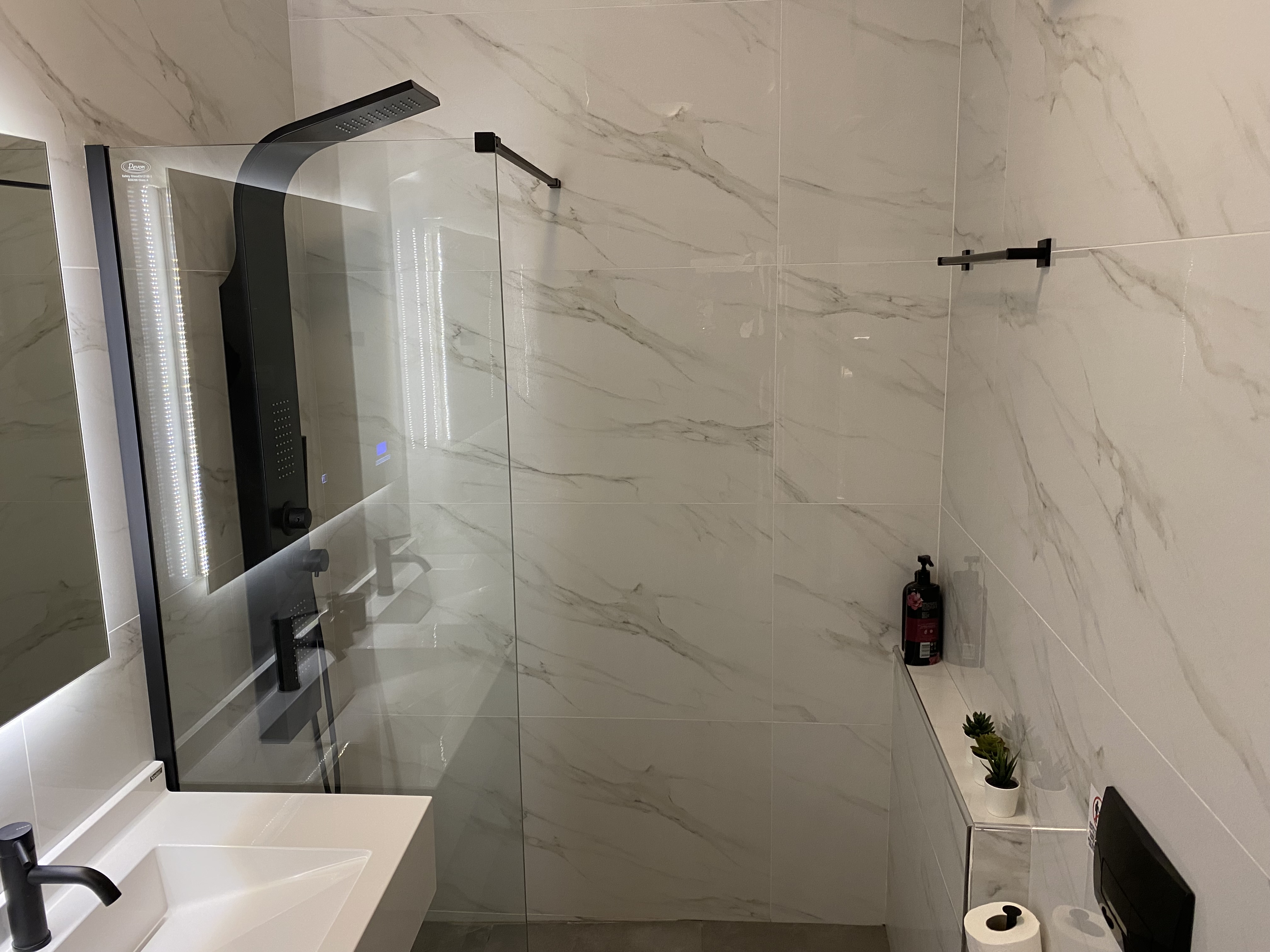Angel Luxury Apartment City Center Volos