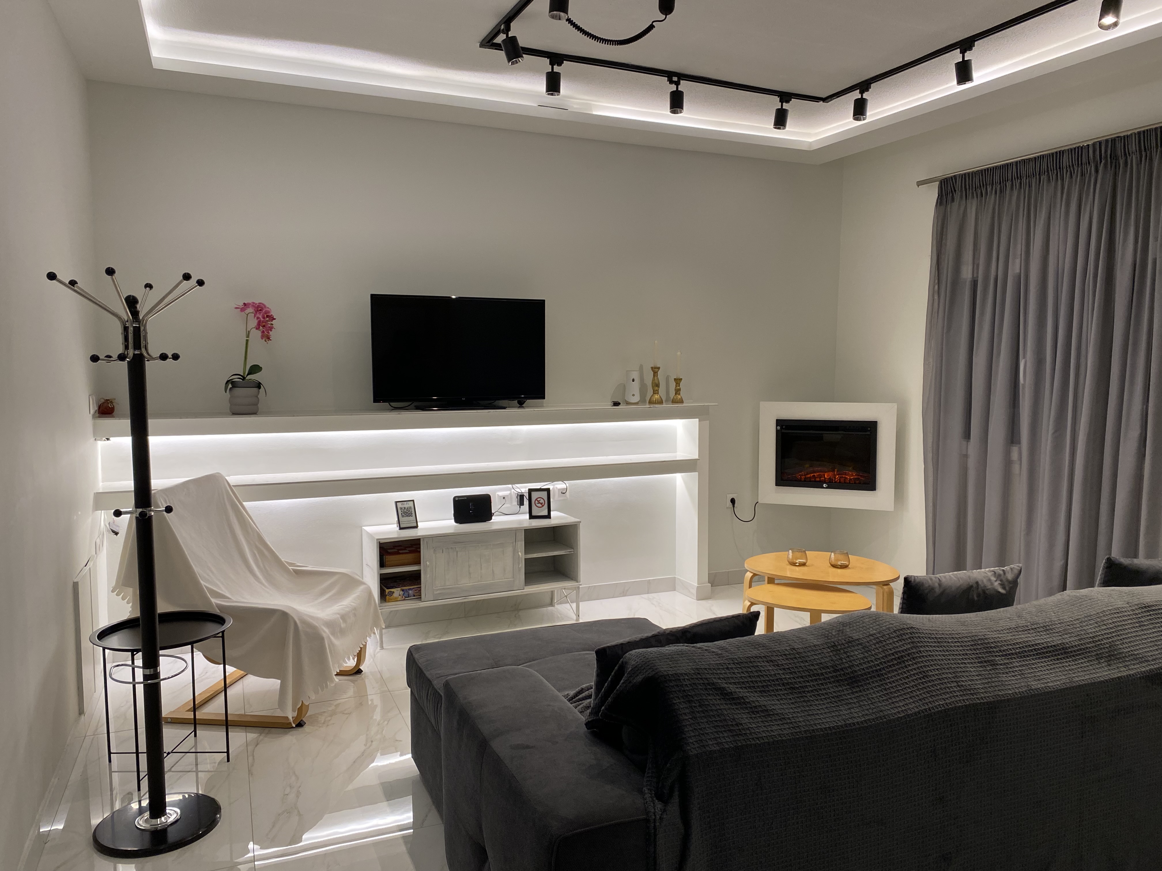 Angel Luxury Apartment City Center Volos