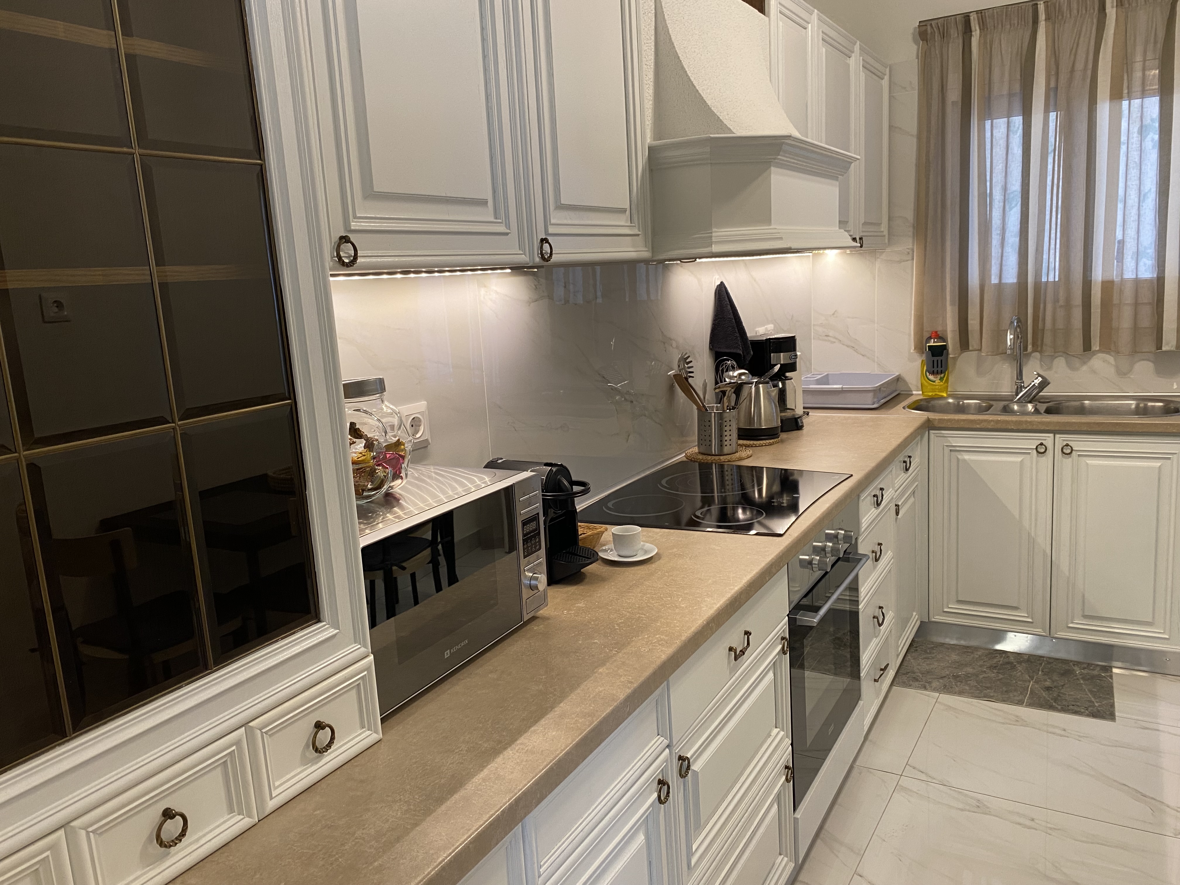 Angel Luxury Apartment City Center Volos